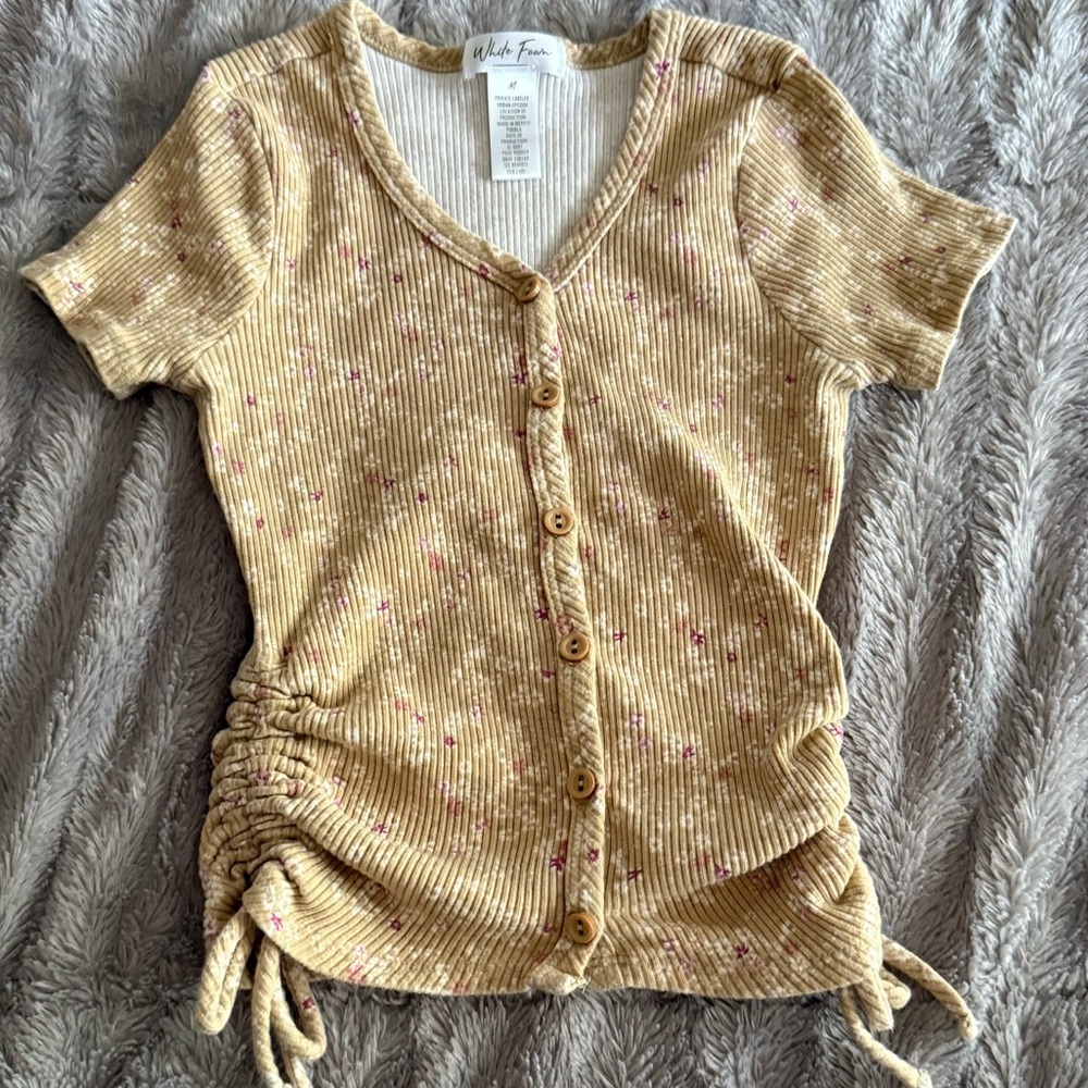 Tillys WhiteFawn Tan + Flowers button up baby tee
